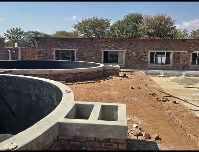 21HA FARM FOR SALE IN MOPANE